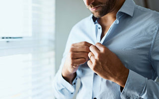 ¿Por qué usar camisa con camiseta interior debajo? | Abanderado