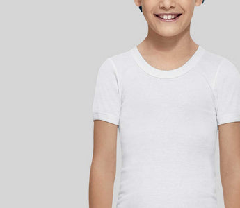 Cómo elegir las mejores camisetas térmicas de niño para el frío | Abanderado